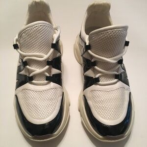 Steve Madden Maximus Sneaker Zigzag pattern